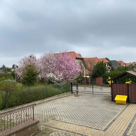 Duzy 51m2! 10 Minut Od Lotniska! Apartment
