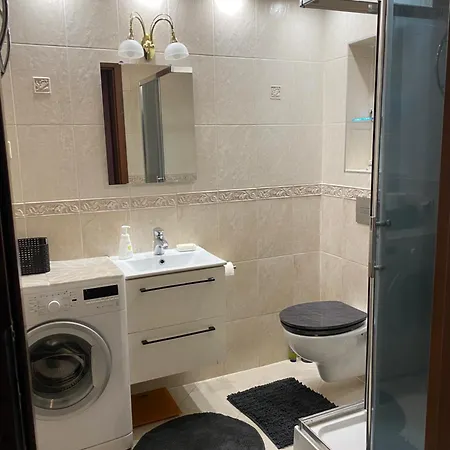 Apartment Duzy 51m2! 10 Minut Od Lotniska! *