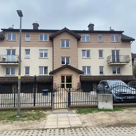 Duzy 51m2! 10 Minut Od Lotniska! Apartment