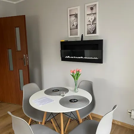 Duzy 51m2! 10 Minut Od Lotniska! *