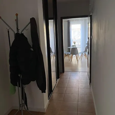 Appartement Duzy 51m2! 10 Minut Od Lotniska! *