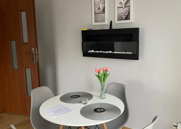 Duzy 51m2! 10 Minut Od Lotniska! *