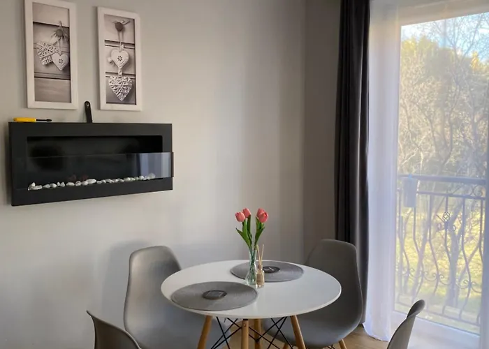 Duzy 51m2! 10 Minut Od Lotniska! Апартаменты